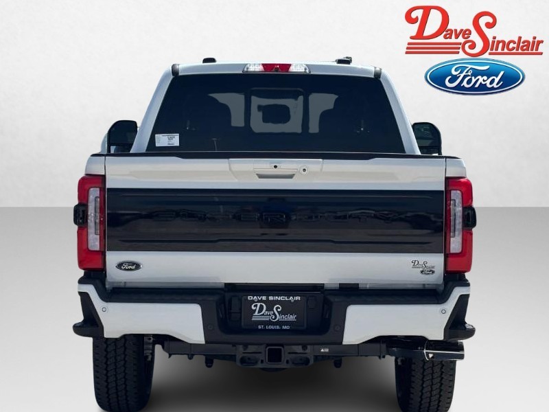 Ford Super Duty F-350 SRW Vehicle Image 08