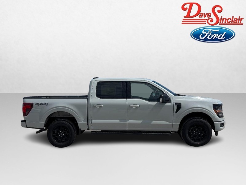 Ford F-150 Vehicle Full-screen Gallery Image 05