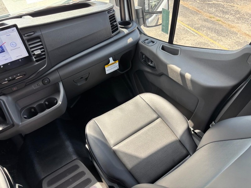 Ford Transit Cargo Van Vehicle Full-screen Gallery Image 15