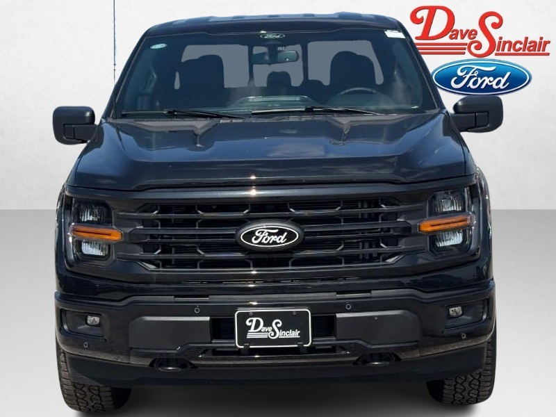 Ford F-150 Vehicle Full-screen Gallery Image 02