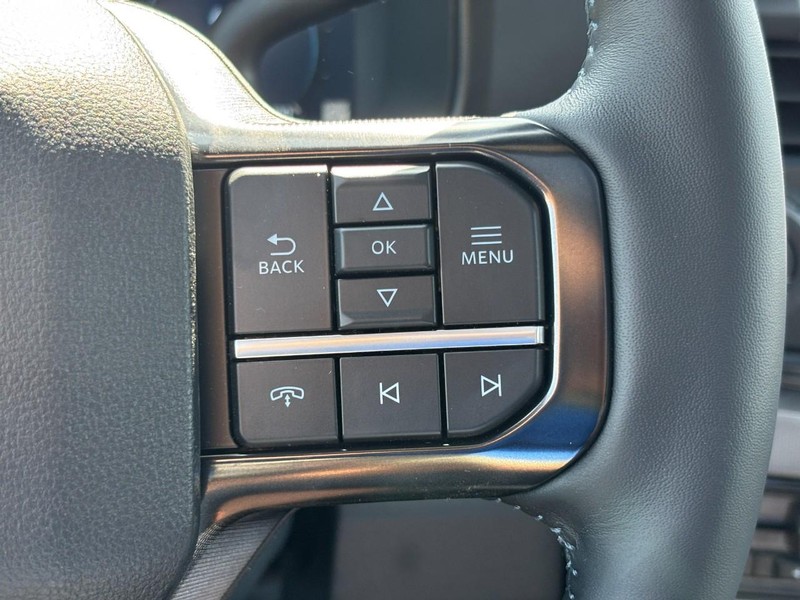 Ford Super Duty F-250 SRW Vehicle Image 19