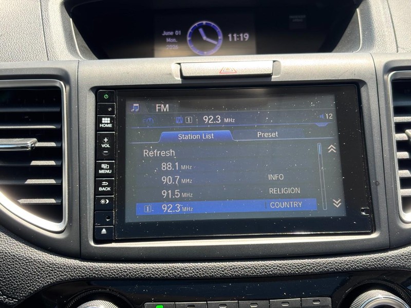 Honda CR-V Vehicle Full-screen Gallery Image 24