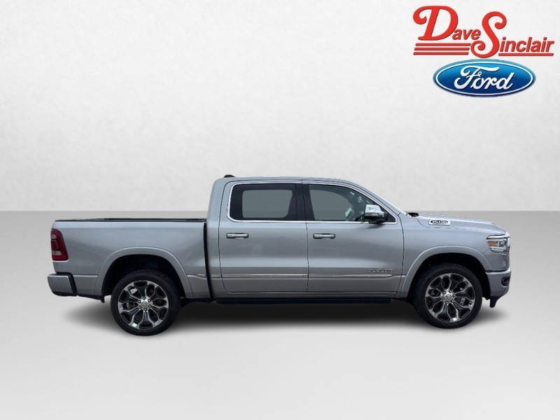 Ram 1500 Vehicle Full-screen Gallery Image 05