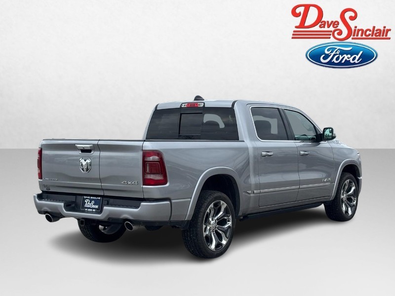 Ram 1500 Vehicle Full-screen Gallery Image 07