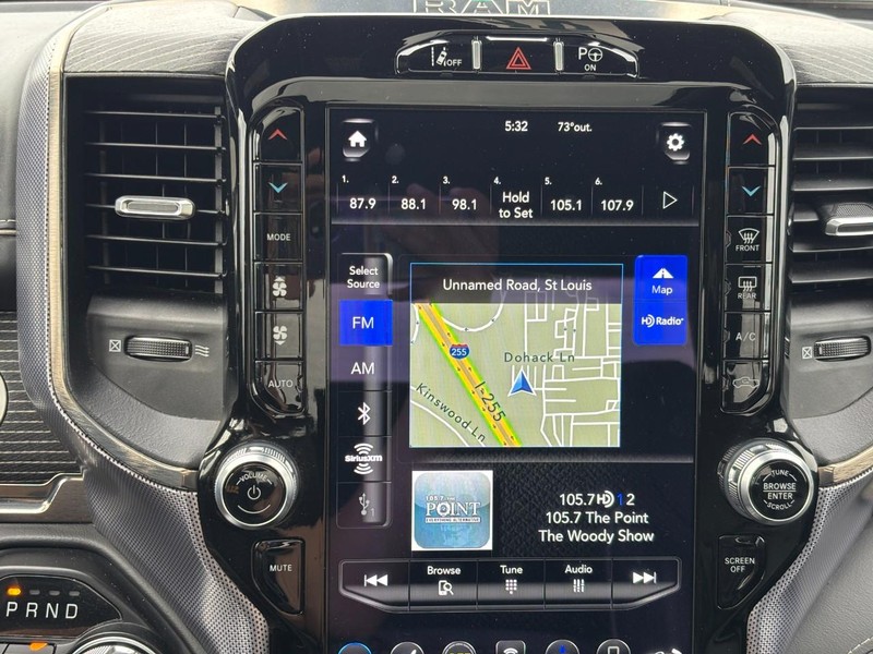 Ram 1500 Vehicle Full-screen Gallery Image 22