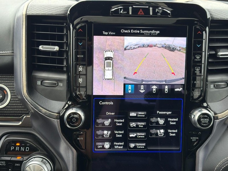 Ram 1500 Vehicle Full-screen Gallery Image 24