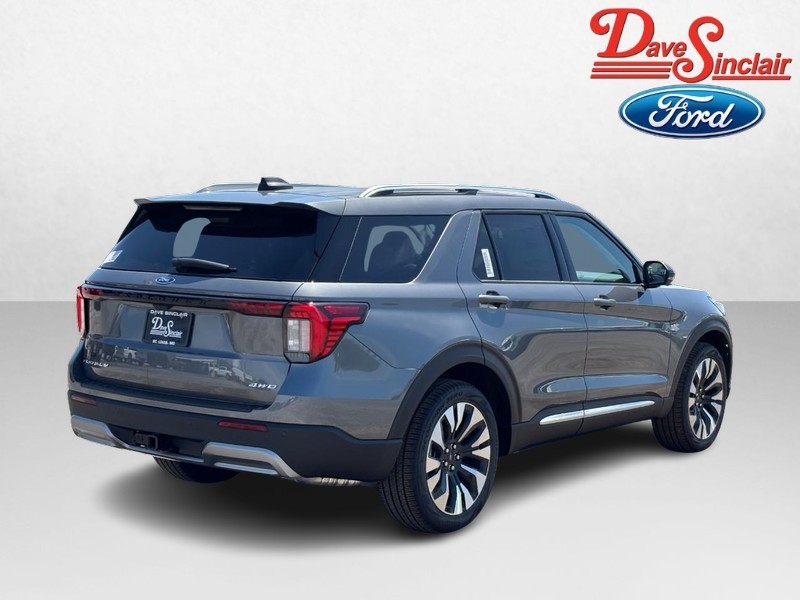 Ford Explorer Vehicle Full-screen Gallery Image 07