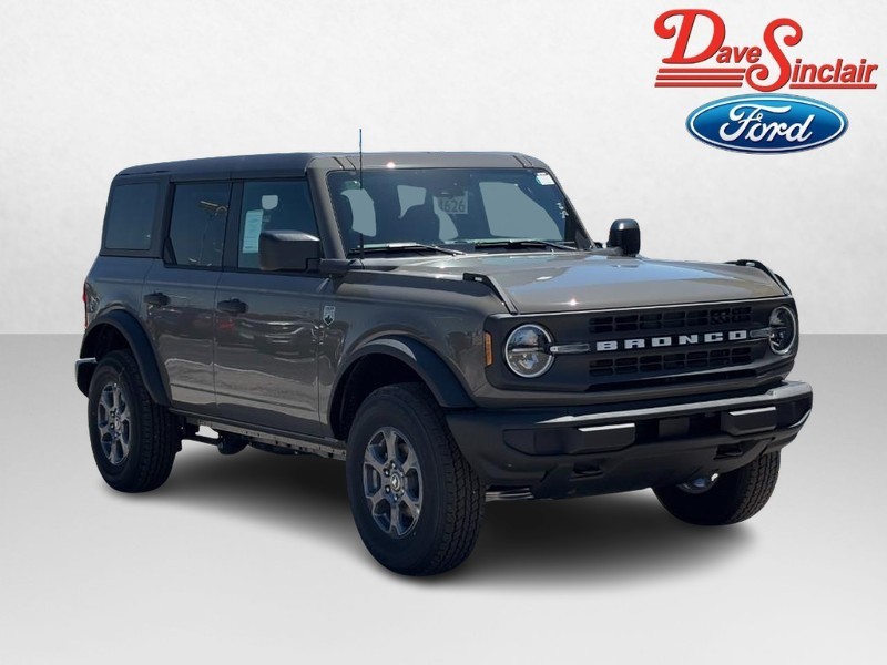 Ford Bronco Vehicle Full-screen Gallery Image 04