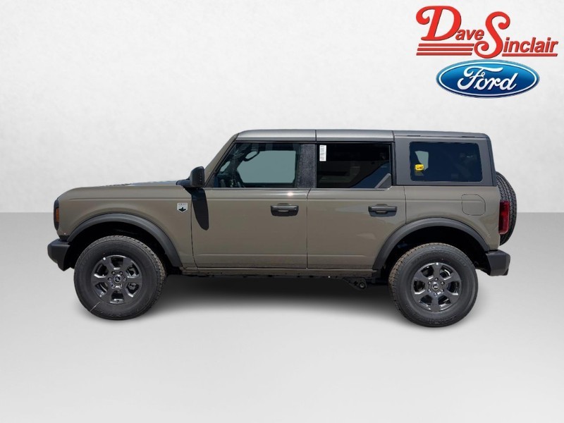 Ford Bronco Vehicle Full-screen Gallery Image 10