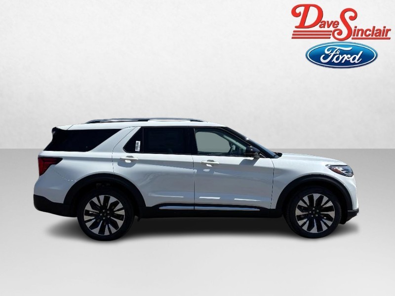 Ford Explorer Vehicle Full-screen Gallery Image 05