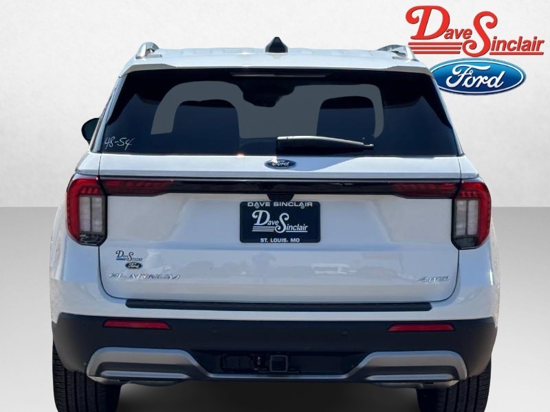 Ford Explorer Vehicle Full-screen Gallery Image 08
