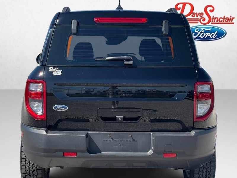 Ford Bronco Sport Vehicle Full-screen Gallery Image 08