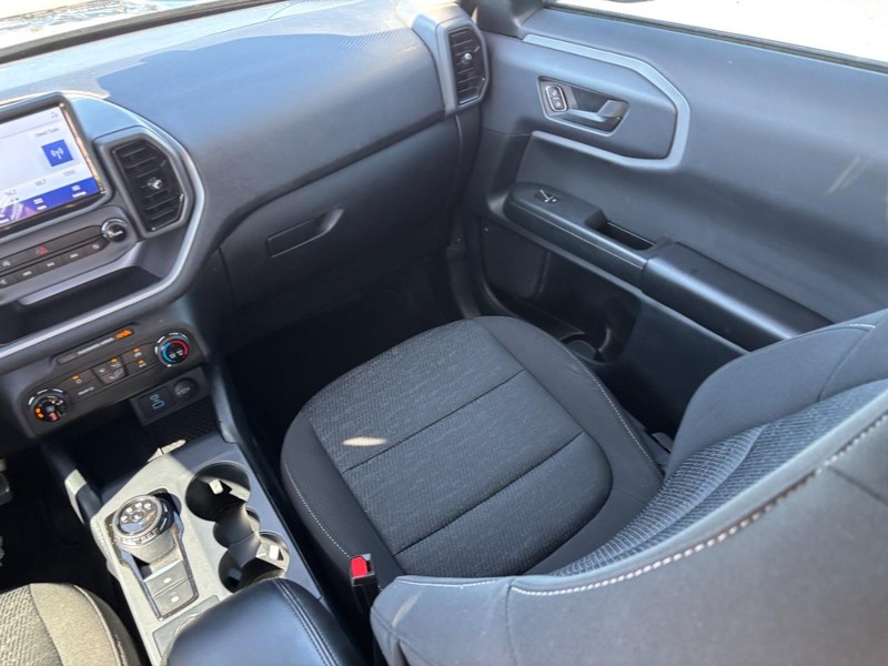 Ford Bronco Sport Vehicle Full-screen Gallery Image 16