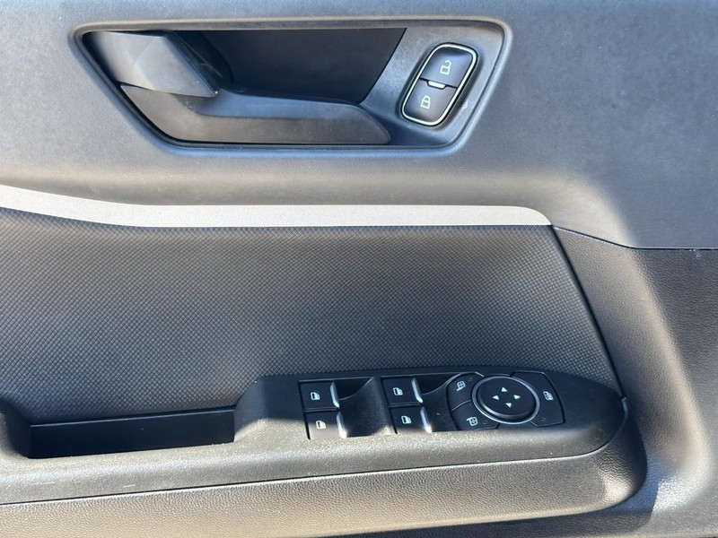 Ford Bronco Sport Vehicle Full-screen Gallery Image 18