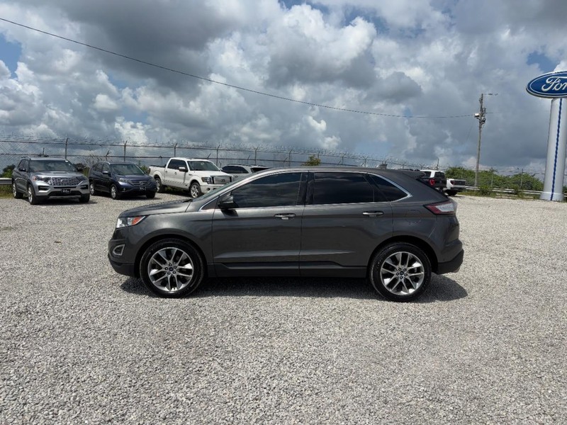 Ford Edge Vehicle Full-screen Gallery Image 08