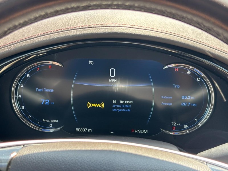 Cadillac XTS Vehicle Full-screen Gallery Image 21