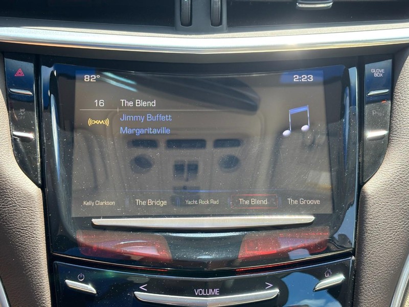 Cadillac XTS Vehicle Full-screen Gallery Image 22