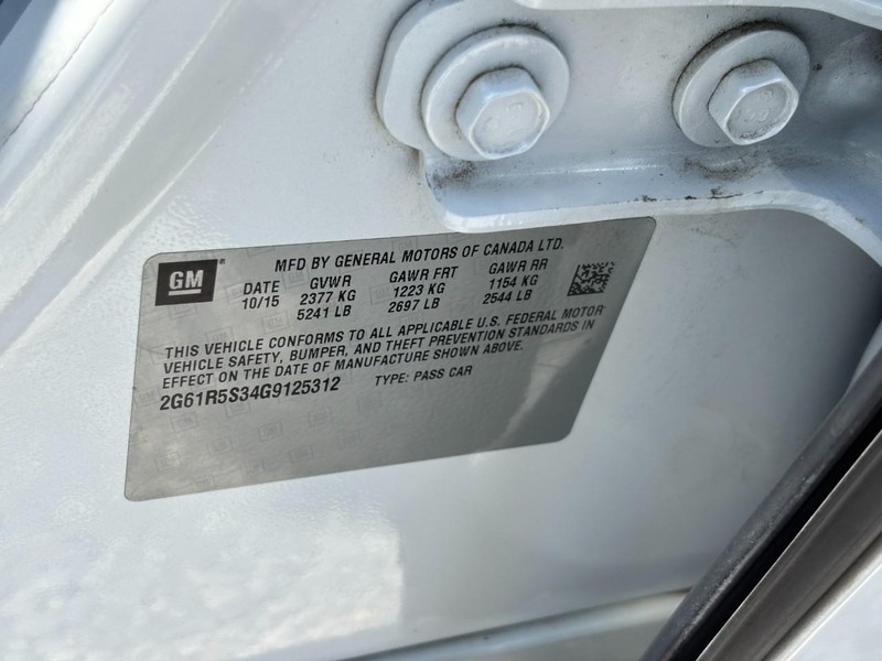 Cadillac XTS Vehicle Full-screen Gallery Image 25