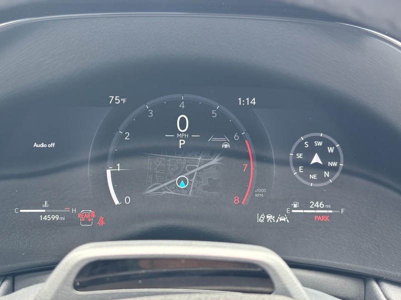 Lexus TX Vehicle Full-screen Gallery Image 23