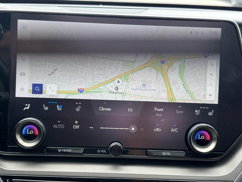 Lexus TX Vehicle Full-screen Gallery Image 24