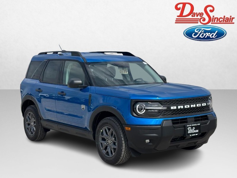 Ford Bronco Sport Vehicle Full-screen Gallery Image 04