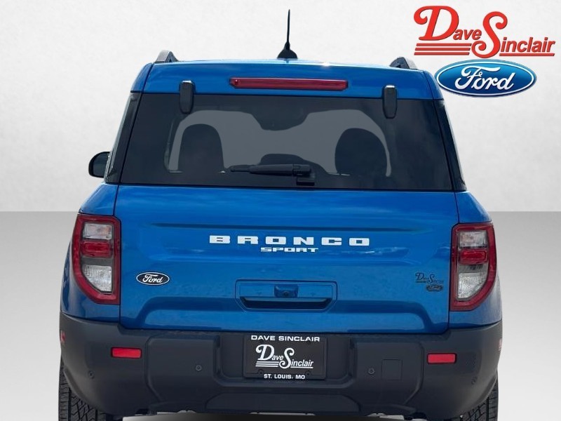 Ford Bronco Sport Vehicle Full-screen Gallery Image 08