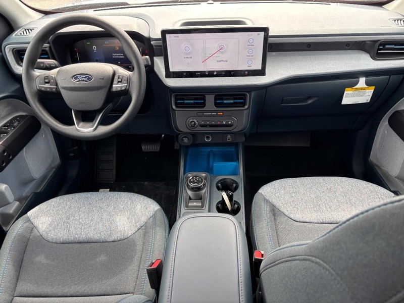 Ford Maverick Vehicle Full-screen Gallery Image 14