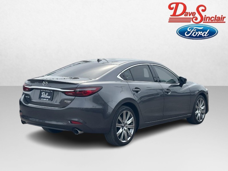Mazda MAZDA6 Vehicle Full-screen Gallery Image 07