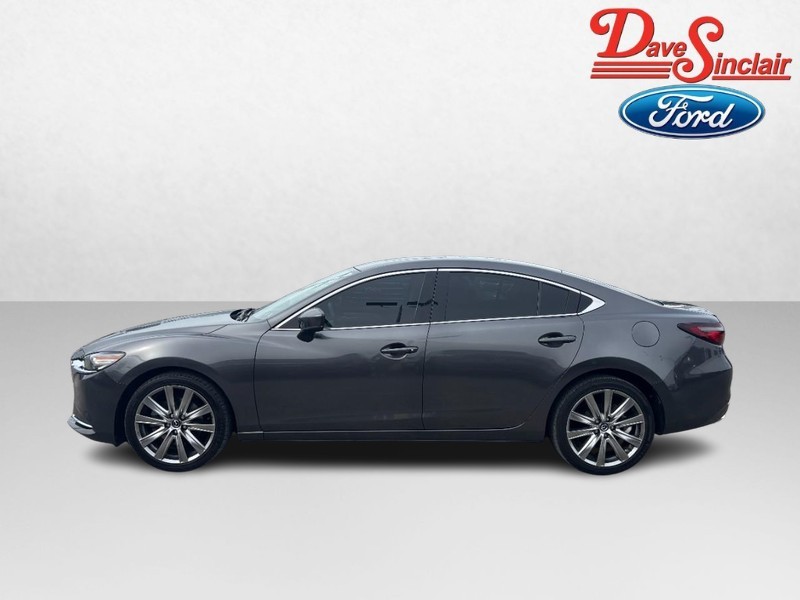 Mazda MAZDA6 Vehicle Full-screen Gallery Image 10