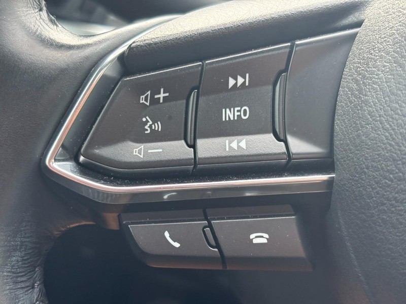 Mazda MAZDA6 Vehicle Full-screen Gallery Image 20