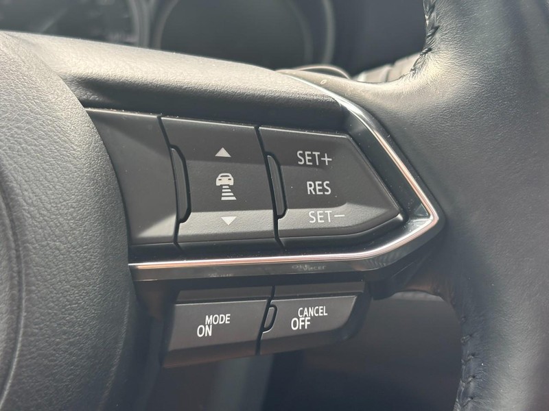 Mazda MAZDA6 Vehicle Full-screen Gallery Image 21