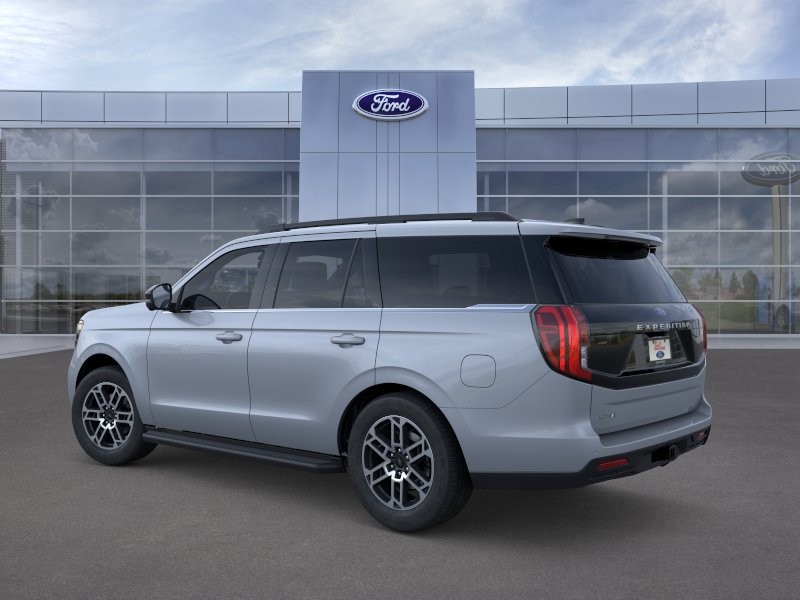 Ford Expedition Vehicle Full-screen Gallery Image 05