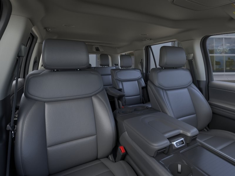 Ford Expedition Vehicle Full-screen Gallery Image 12