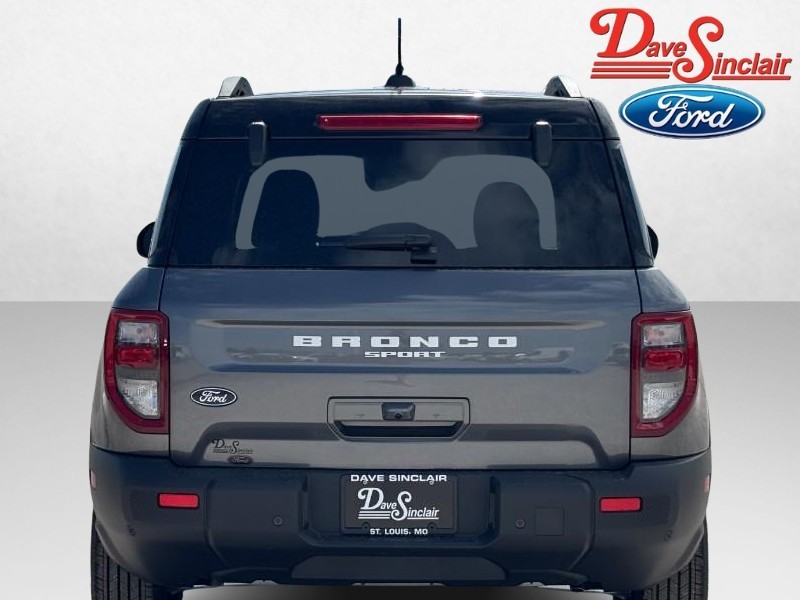 Ford Bronco Sport Vehicle Full-screen Gallery Image 08