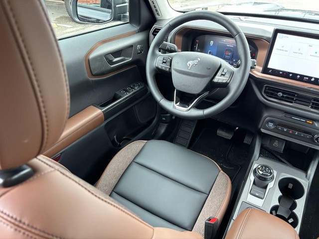 2026 Ford Bronco Sport Outer Banks thumbnail image 12
