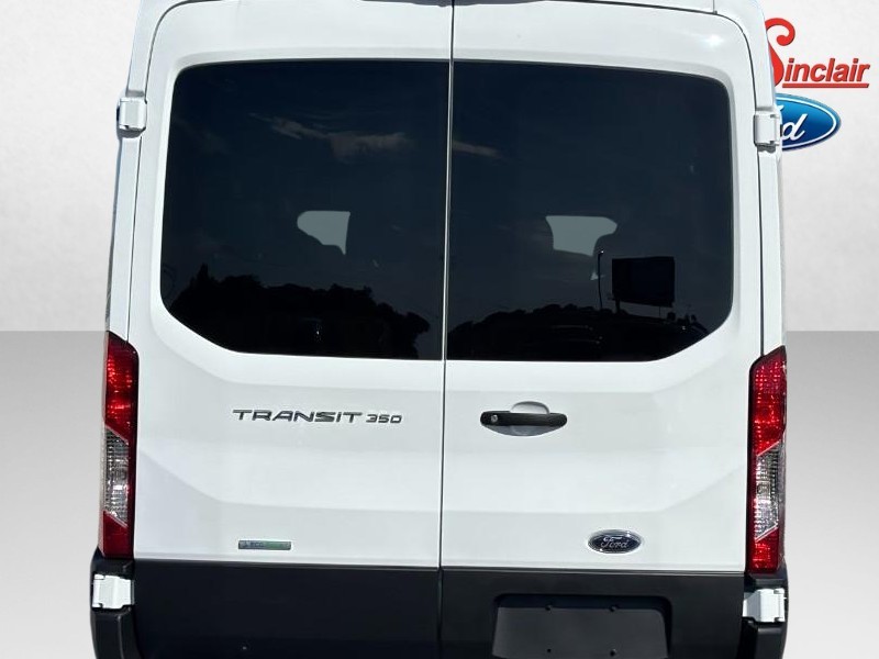 Ford Transit Passenger Wagon Vehicle Full-screen Gallery Image 08