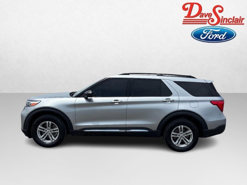 Ford Explorer Vehicle Full-screen Gallery Image 10