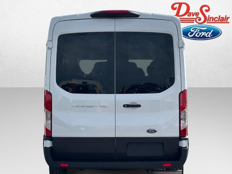 Ford Transit Passenger Wagon Vehicle Image 08