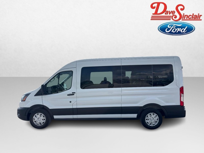 Ford Transit Passenger Wagon Vehicle Image 10