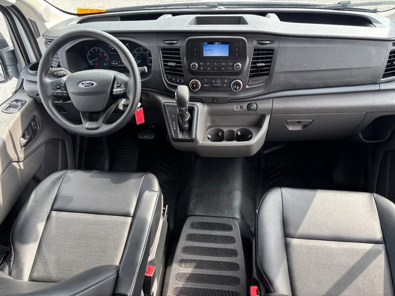 Ford Transit Passenger Wagon Vehicle Image 19