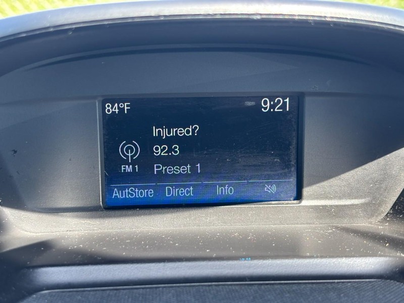 Ford Escape Vehicle Full-screen Gallery Image 23