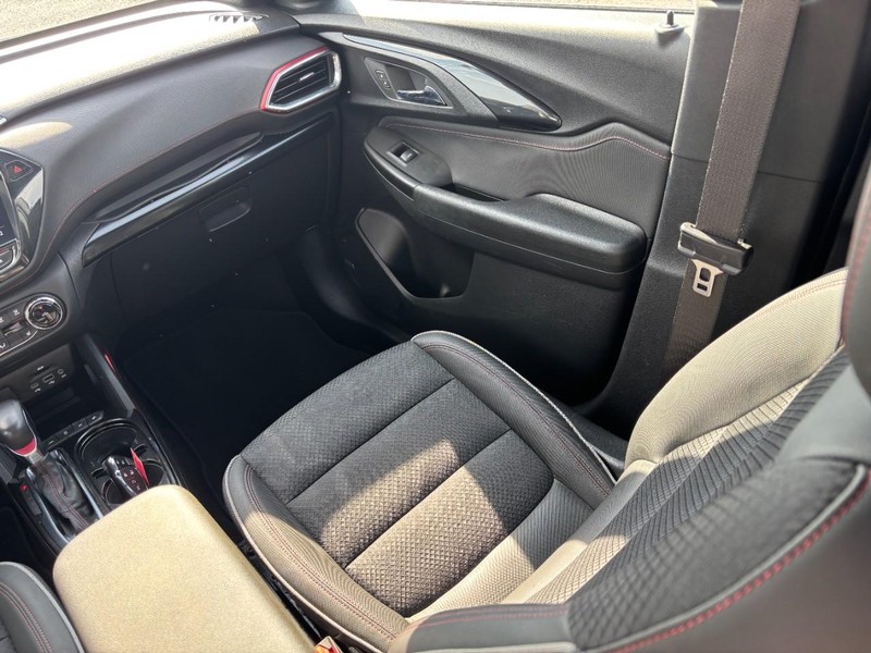 Chevrolet TrailBlazer Vehicle Full-screen Gallery Image 16