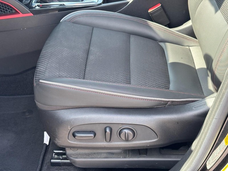 Chevrolet TrailBlazer Vehicle Full-screen Gallery Image 17