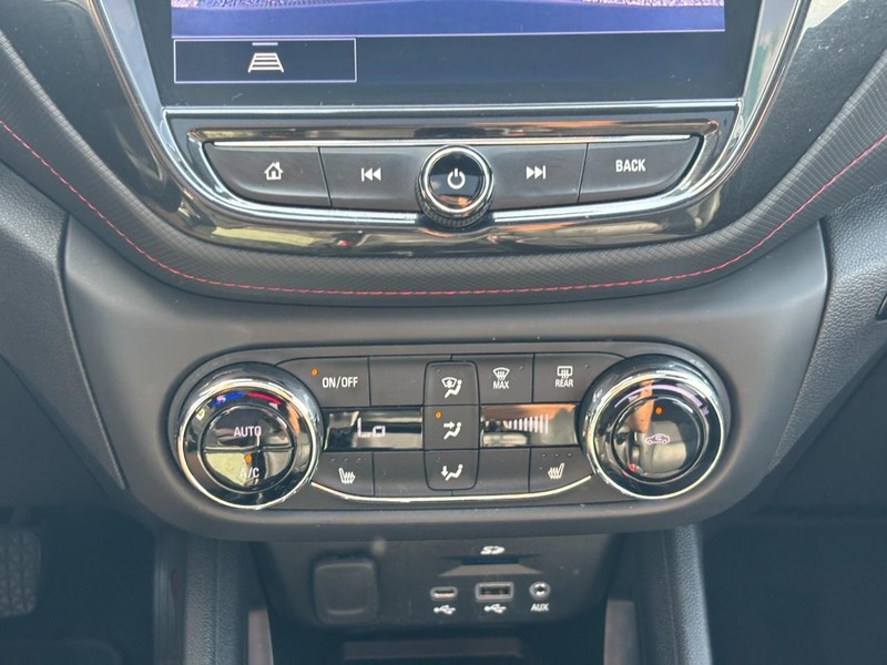 Chevrolet TrailBlazer Vehicle Full-screen Gallery Image 24