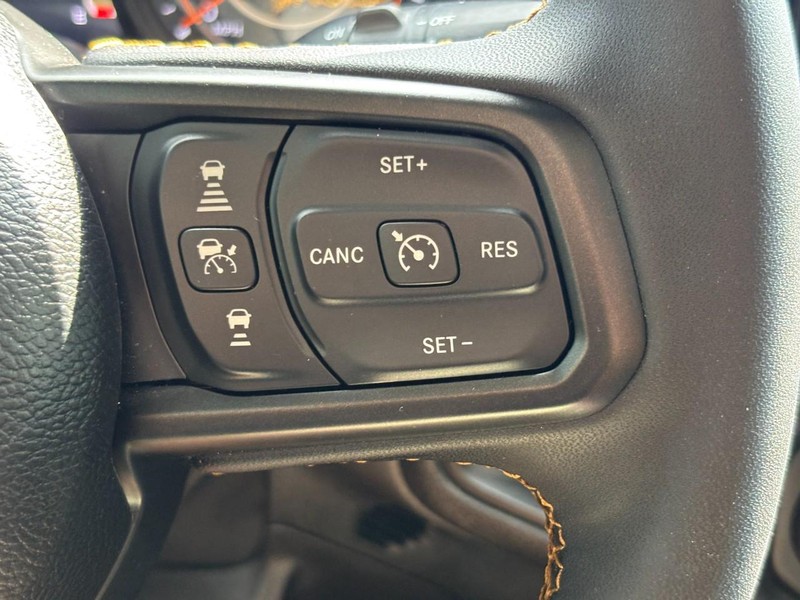 Jeep Wrangler Vehicle Full-screen Gallery Image 20