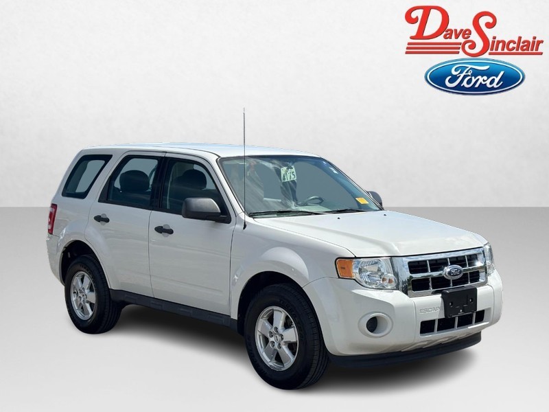 Ford Escape Vehicle Full-screen Gallery Image 04