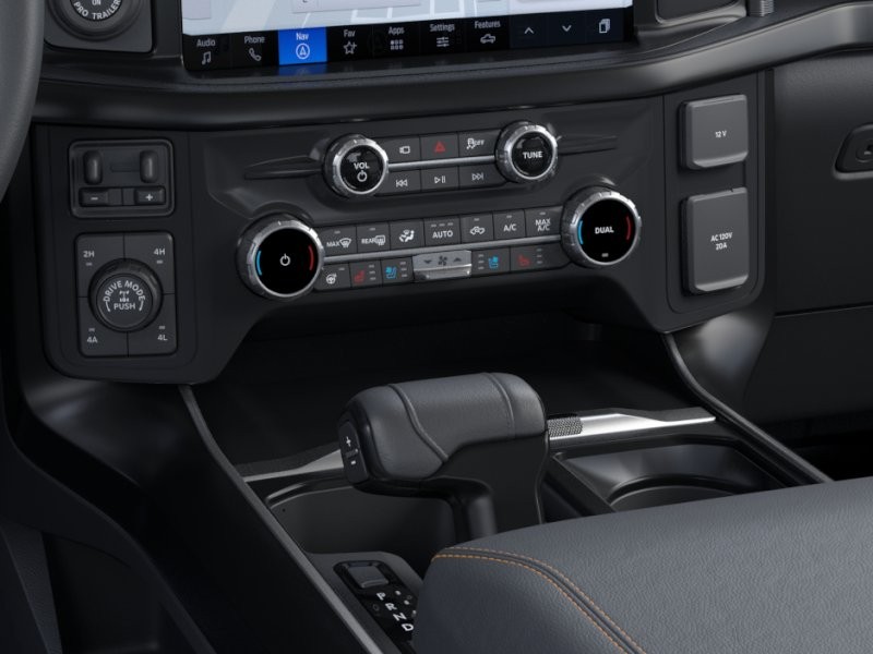 Ford F-150 Vehicle Full-screen Gallery Image 17