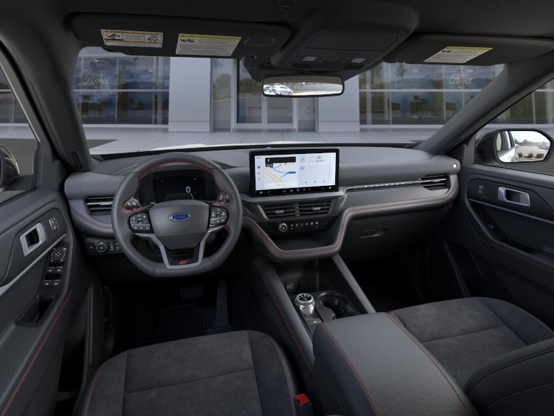 Ford Explorer Vehicle Full-screen Gallery Image 11