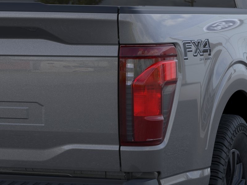 Ford F-150 Vehicle Full-screen Gallery Image 23