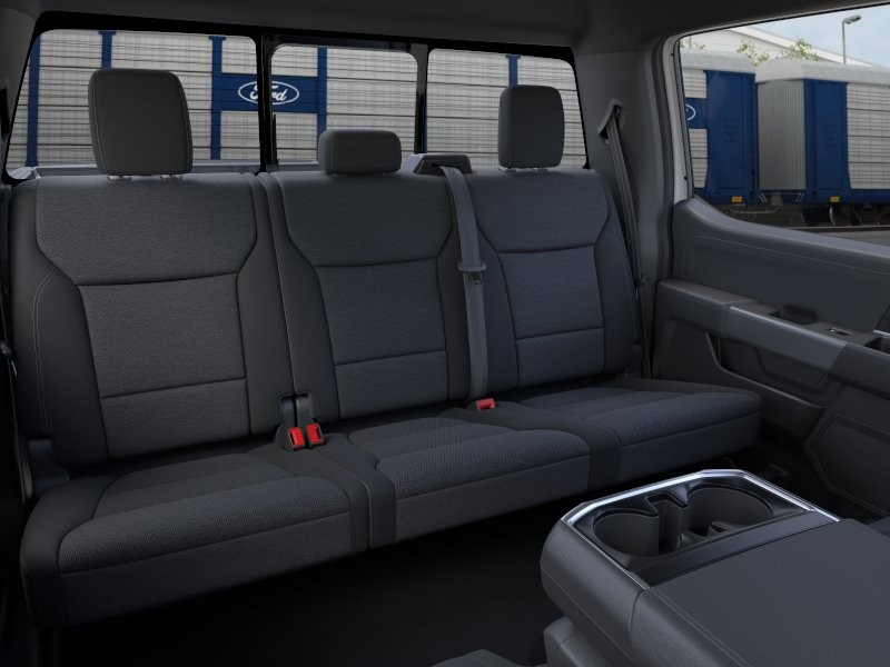 Ford F-150 Vehicle Full-screen Gallery Image 13